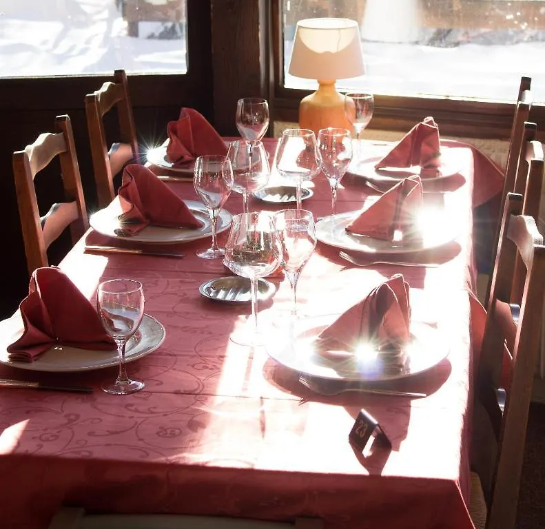 Hotel Adret Les Deux Alpes 3*,  Francia