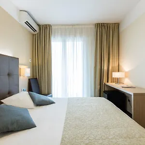 **** Hotel De La Rotonde Aix En Provence France